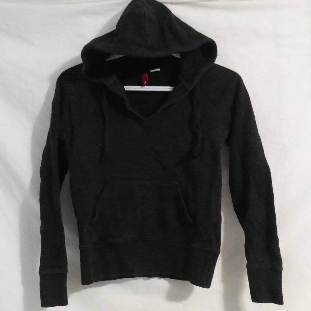 DIVIDED by H&M | size 4 | Black Hooded Sweatshirt | Kangaroo Pockets | GUC